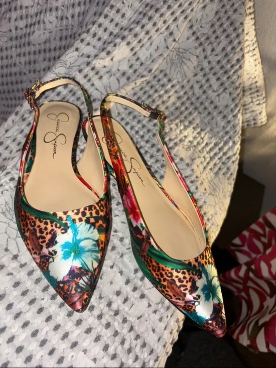 Jessica Simpson Pointed Slingback Flats in Multicolor Tropical Leopard Print 7.5 - Picture 2 of 9